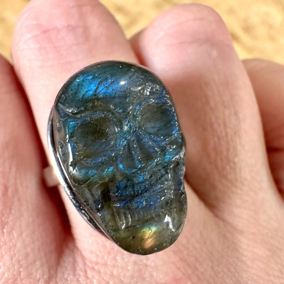 Blue Flash Labradorite Skull Ring - Adjustable Sterling Silver Band - Picture 6 of 7